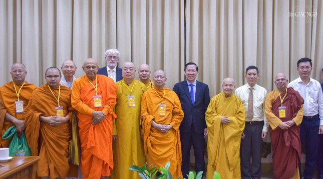 Một số hình ảnh tại trụ sở UBND TP.HCM chiều 27-9-2024