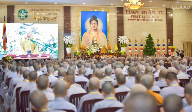 Rất nhiều câu hỏi, thắc mắc cũng được chư Tăng Ni đặt ra với Hòa thượng Thích Lệ Trang