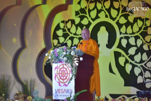 Hòa thượng GS.TS Phra Brahmapundit, Chủ tịch ICDV bày tỏ sự hoan hỷ khi Đại lễ Vesak Liên Hiệp Quốc 2025 đã diễn ra thành công tốt đẹp