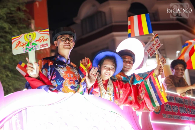 Niềm vui mừng Phật đản