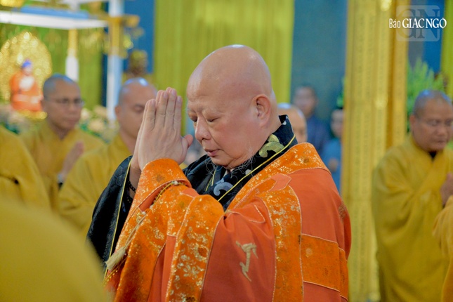 Thời nhà Tống, Bất Động Pháp sư ở núi Mông, dựa trên việc kê cứu các nghi quỹ, kinh chú trước đó biên tập thành khoa nghi Mông sơn thí thực. Khoa nghi này theo bước chân hoằng hóa của chư vị Tổ sư truyền vào nước ta, theo thời gian dần trở nên phổ biến Thời nhà Tống, Bất Động Pháp sư ở núi Mông, dựa trên việc kê cứu các nghi quỹ, kinh chú trước đó biên tập thành khoa nghi Mông sơn thí thực. Khoa nghi này theo bước chân hoằng hóa của chư vị Tổ sư truyền vào nước ta, theo thời gian dần trở nên phổ biến