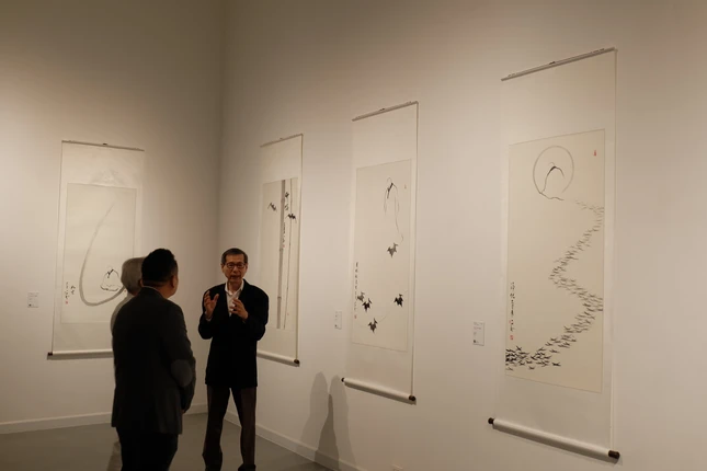 Các tác phẩm của Trầm Kim Hòa là sự phối kết hợp nhịp nhàng giữa thiền - thư - họa