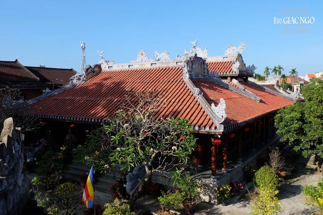 Chùa Viên Giác (tọa lạc tại phường Hội An, TP.Đà Nẵng) là một trong số những ngôi chùa cổ xưa bậc nhất ở Hội An