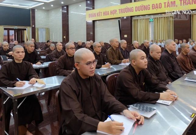 Năm nay, tại trường hạ Việt Nam Quốc Tự PL.2570, ngoài chư Tăng là hành giả an cư còn có các giới tử Tăng đăng ký thọ giới tại Đại giới đàn Thanh Kiểm sắp tới