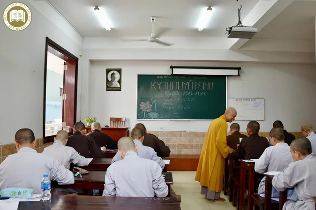 Kỳ thi tuyển sinh tại Trung tâm Dịch thuật Hán Nôm Huệ Quang (P.Tân Phú, TP.HCM) Kỳ thi tuyển sinh tại Trung tâm Dịch thuật Hán Nôm Huệ Quang (P.Tân Phú, TP.HCM)