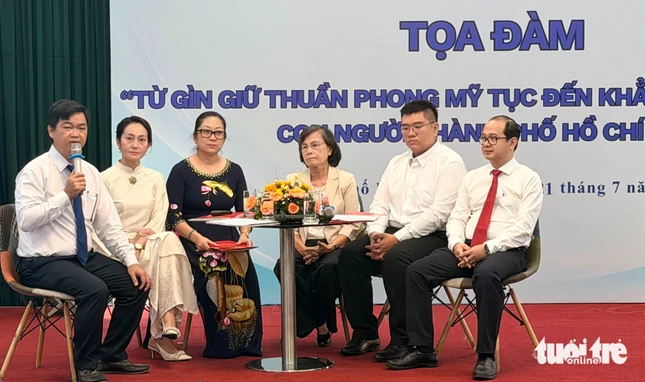 Các đại biểu tham gia thảo luận chủ đề của tọa đàm - Ảnh: Hoài Phương Các đại biểu tham gia thảo luận chủ đề của tọa đàm - Ảnh: Hoài Phương