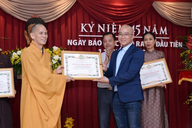 Nhà báo Lưu Đình Long, Phó Thư ký tòa soạn phụ trách Giác Ngộ online