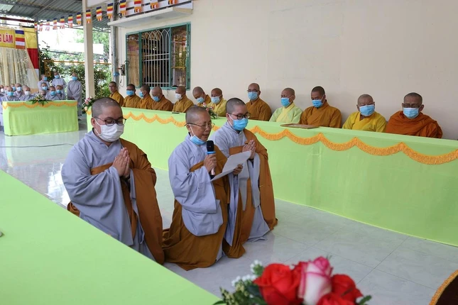 Tân trụ trì phát nguyện nhận nhiệm vụ