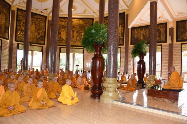 Quang cảnh buổi thuyết giảng