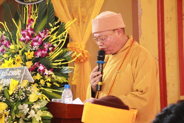 Thượng tọa Thích Thanh Vượng đọc tiểu sử cố Ni trưởng Thượng tọa Thích Thanh Vượng đọc tiểu sử cố Ni trưởng