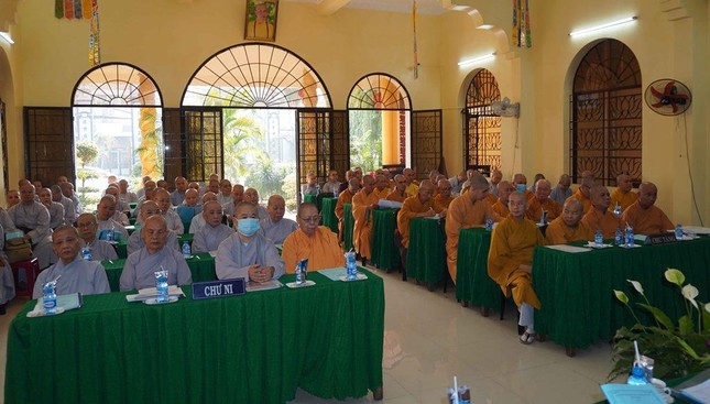 Chư tôn đức Tăng Ni Phật giáo quận tham dự