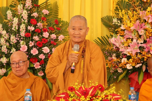 Hòa thượng Thích Huệ Tài phát biểu khai mạc