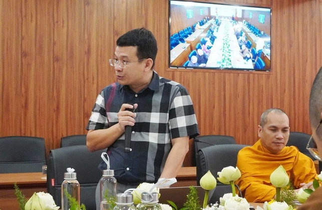 Trưởng ban biên tập Cổng thông tin Phật giáo - phatgiao.org.vn báo cáo về hoạt động của Cổng thông tin, và cho biết tình hình tài chánh hoạt động ngày một khó khăn Trưởng ban biên tập Cổng thông tin Phật giáo - phatgiao.org.vn báo cáo về hoạt động của Cổng thông tin, và cho biết tình hình tài chánh hoạt động ngày một khó khăn