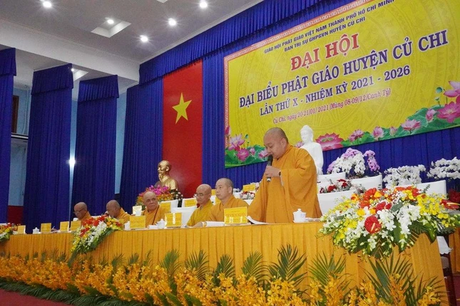 Đại đức Thích Trung Nguyện góp ý về khách mời đại hội