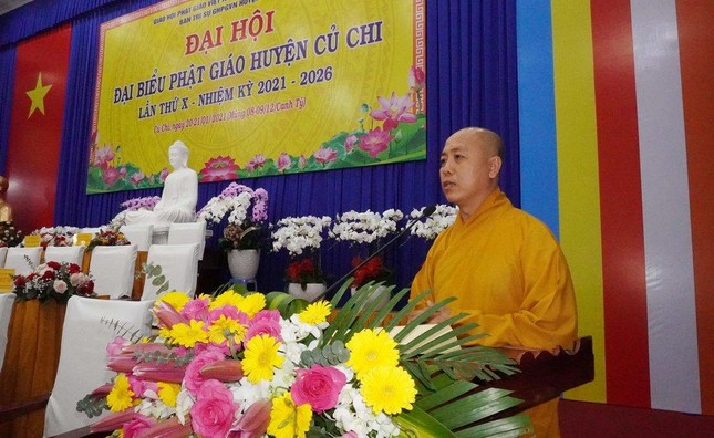 Đại đức Thích Phước Trí thay mặt Ban kiểm soát báo cáo số lượng đại biểu tham dự Đại đức Thích Phước Trí thay mặt Ban kiểm soát báo cáo số lượng đại biểu tham dự