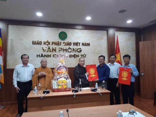 Lãnh đạo tỉnh Đồng Tháp thăm, chúc Tết chư tôn đức lãnh đạo Trung ương Giáo hội