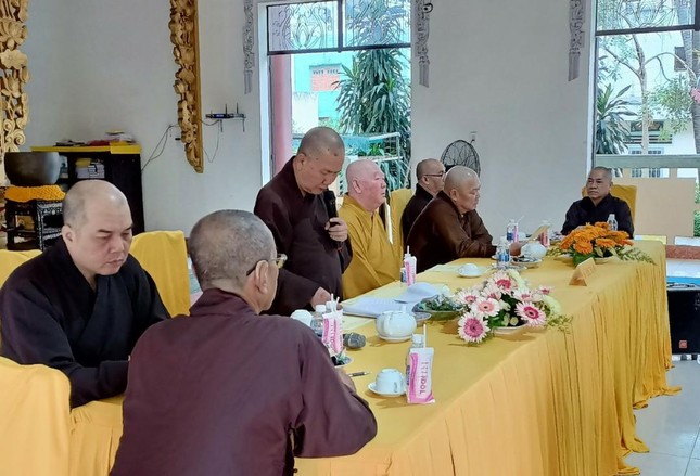 Quang cảnh phiên họp