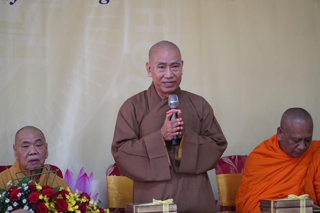 Thượng tọa Thích Tâm Đức phát biểu khai mạc