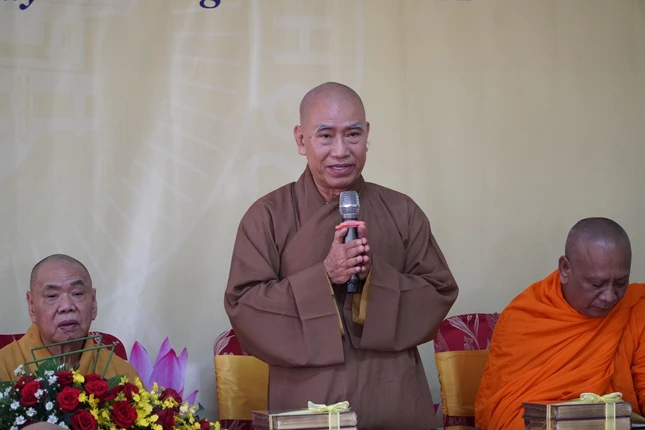 Thượng tọa Thích Tâm Đức phát biểu khai mạc