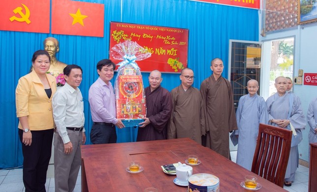 Thăm chúc Tết đến Ủy ban Mặt trận Tổ quốc Việt Nam quận 3 - Ảnh: Đăng Huy