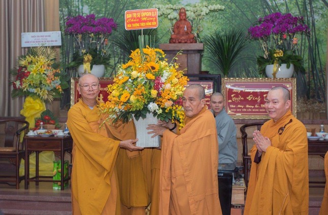 Thường trực Ban Trị sự GHPGVN quận 3 chúc mừng Hòa thượng Thích Đồng Bổn Thường trực Ban Trị sự GHPGVN quận 3 chúc mừng Hòa thượng Thích Đồng Bổn