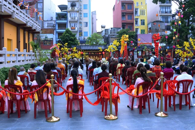 Quang cảnh lễ khai mạc