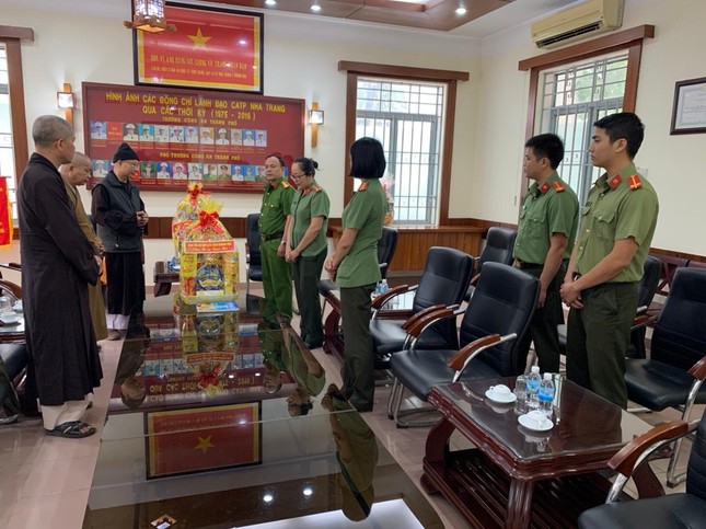 Chúc tết tại cơ quan Công an TP.Nha Trang