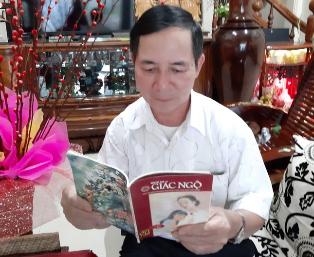 Đầu xuân Tân sửu 2021, tôi lấy cuốn báo quý đọc lại Đầu xuân Tân sửu 2021, tôi lấy cuốn báo quý đọc lại