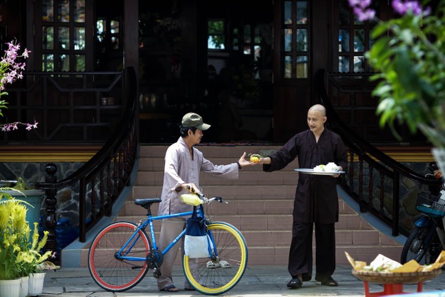 Ngày Rằm tháng Giêng năm nay, tịnh xá Ngọc Quang không tổ chức mời cơm trưa với Phật tử. Phật tử đến chùa được phát cơm hộp mang về để tránh việc tụ tập đông người