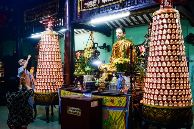 Tại chùa Phước Hưng (còn gọi là chùa Hương, P.1, TP.Sa Đéc)