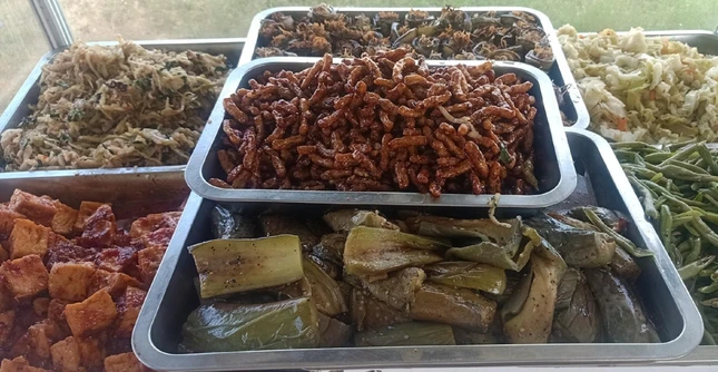 Thức ăn ở quán cơm Thiện Tâm Thức ăn ở quán cơm Thiện Tâm