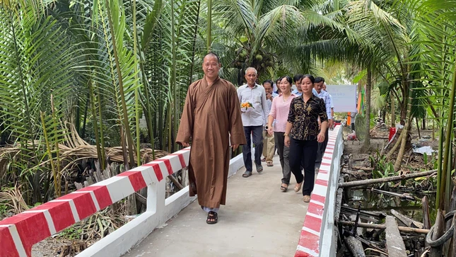 Cây cầu số 33 tại xã Nhị Long được đưa vào sử dụng Cây cầu số 33 tại xã Nhị Long được đưa vào sử dụng