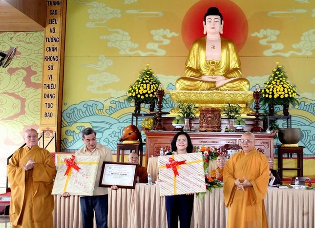 Bằng tuyên dương công đức của Ban Trị sự