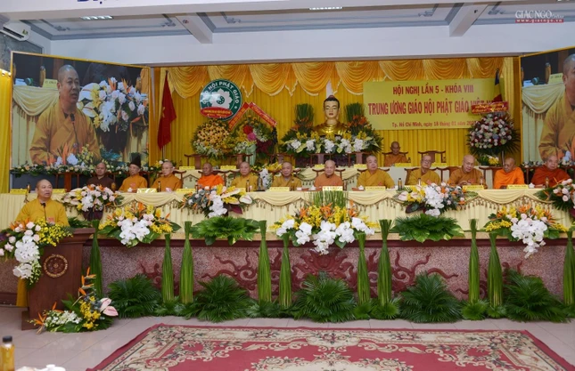 Chư tôn đức chứng minh, chủ tọa đoàn phiên bế mạc