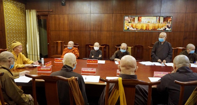 Trưởng lão Hòa thượng Thích Trí Quảng chủ trì buổi họp của Ban Thường trực Ban Trị sự