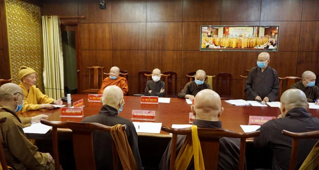 Trưởng lão Hòa thượng Thích Trí Quảng chủ trì buổi họp của Ban Thường trực Ban Trị sự Trưởng lão Hòa thượng Thích Trí Quảng chủ trì buổi họp của Ban Thường trực Ban Trị sự