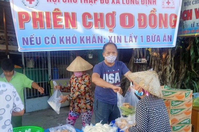 Hội Chữ thập đỏ hỗ trợ bán hàng 0 đồng Hội Chữ thập đỏ hỗ trợ bán hàng 0 đồng