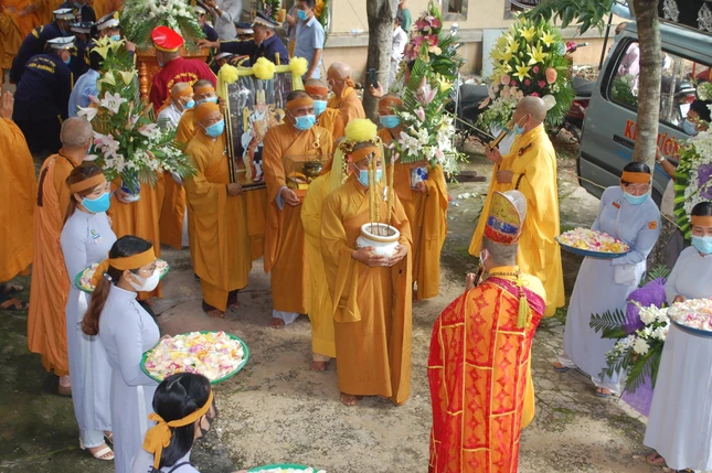 Trưởng lão Hòa thượng có công đức rất lớn cho Giáo hội Trung ương, Bình Phước và Tân Phú
