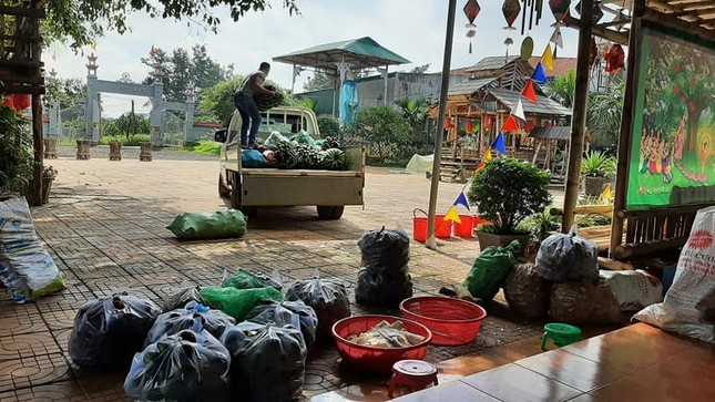 Nhiều sản vật ở Tây nguyên được góp chung gởi về bà con vùng dịch TP.HCM Nhiều sản vật ở Tây nguyên được góp chung gởi về bà con vùng dịch TP.HCM