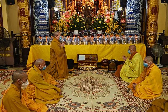 Hòa thượng Thích Thanh Nhiễu tác pháp An cư kiết hạ