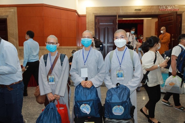 Ba-lô hành trình phòng chống dịch được Ban Tổ chức tặng