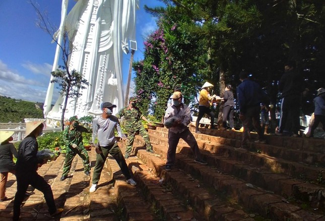 Nhiệt tình vận chuyển hàng hóa