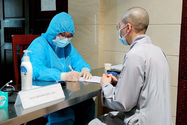 Khám sàng lọc trước tiêm