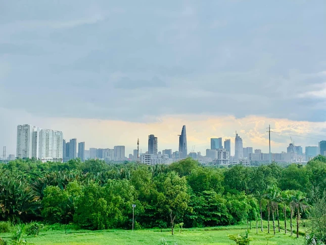 Hình view đẹp từ Bệnh viện Dã chiến số 12 nhìn ra