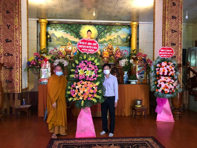 Lãnh đạo huyện Ia Grai chúc mừng Vu lan đến tịnh xá Ngọc Lai Lãnh đạo huyện Ia Grai chúc mừng Vu lan đến tịnh xá Ngọc Lai