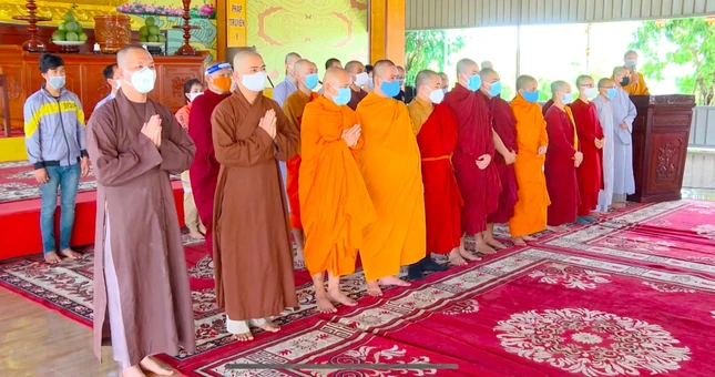 Tăng Ni, Phật tử Phật giáo Đồng Nai tình nguyện chống dịch