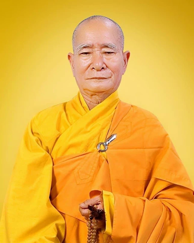 Tôn dung Trưởng lão Hòa thượng Thích Liễu Pháp