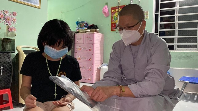 Học sinh khó khăn hội đủ 4 điều kiện sẽ được hỗ trợ máy tính để học trực tuyến Học sinh khó khăn hội đủ 4 điều kiện sẽ được hỗ trợ máy tính để học trực tuyến