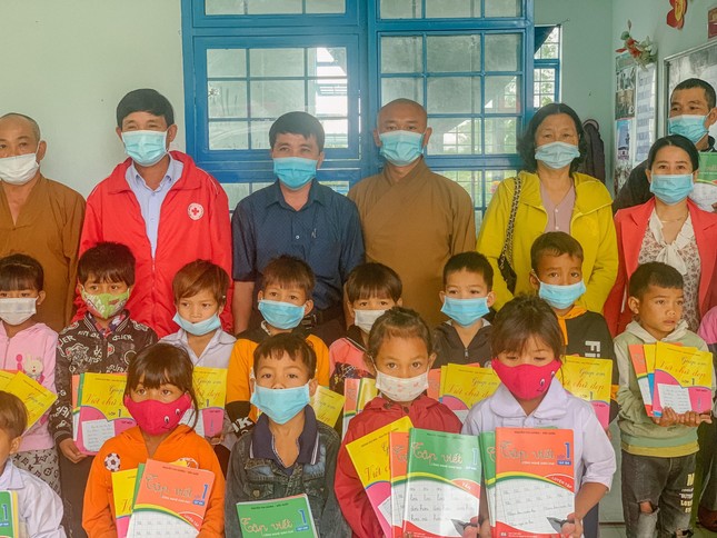 Động viên các em học sinh nhân năm học mới Động viên các em học sinh nhân năm học mới