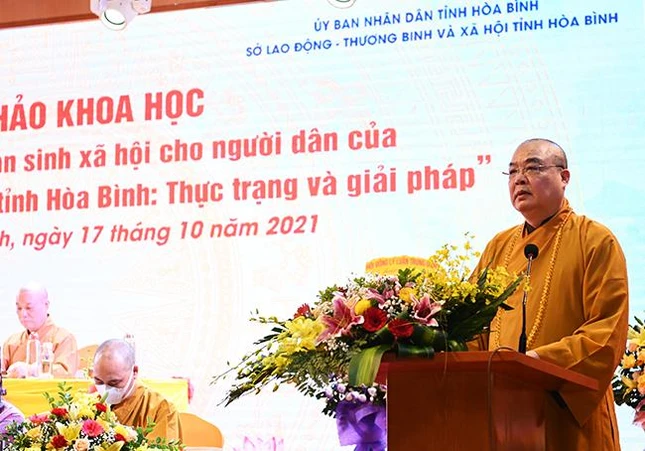 Hòa thượng Thích Thanh Nhiễu phát biểu chỉ đạo
